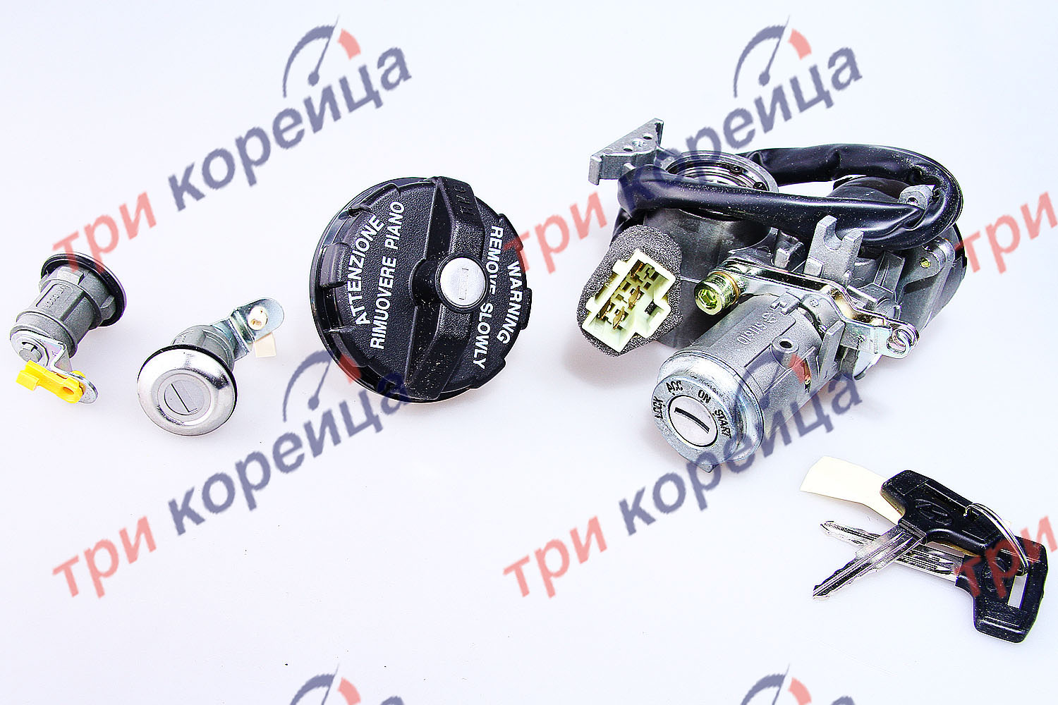 Комплект замков (замок зажигания, крышка топливного бака, личинки) HD120. Артикул 819017C020. Производитель Оригинал. Изображение №1